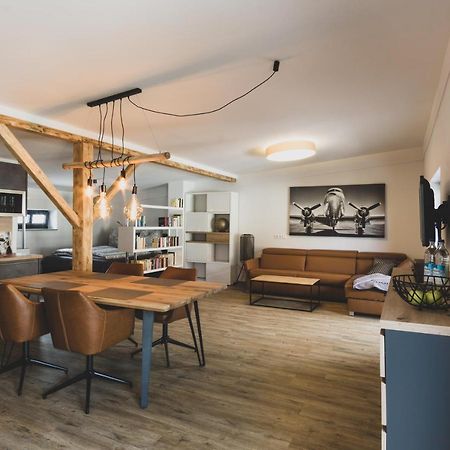 Modernes Loft Vor Den Toren Des Chiemgaus Tacherting Zewnętrze zdjęcie